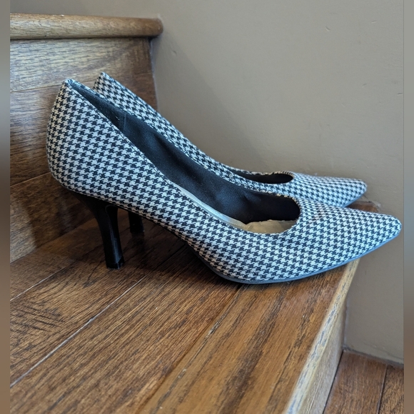 Retro Black and White houndstooth Checkered Heels Size: US 10 - Picture 1 of 9